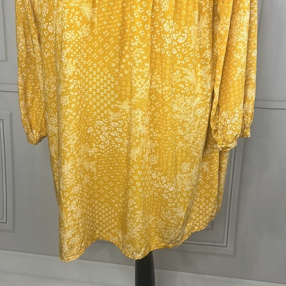 Yellow floral dress 🖤 - Picture 10 of 12